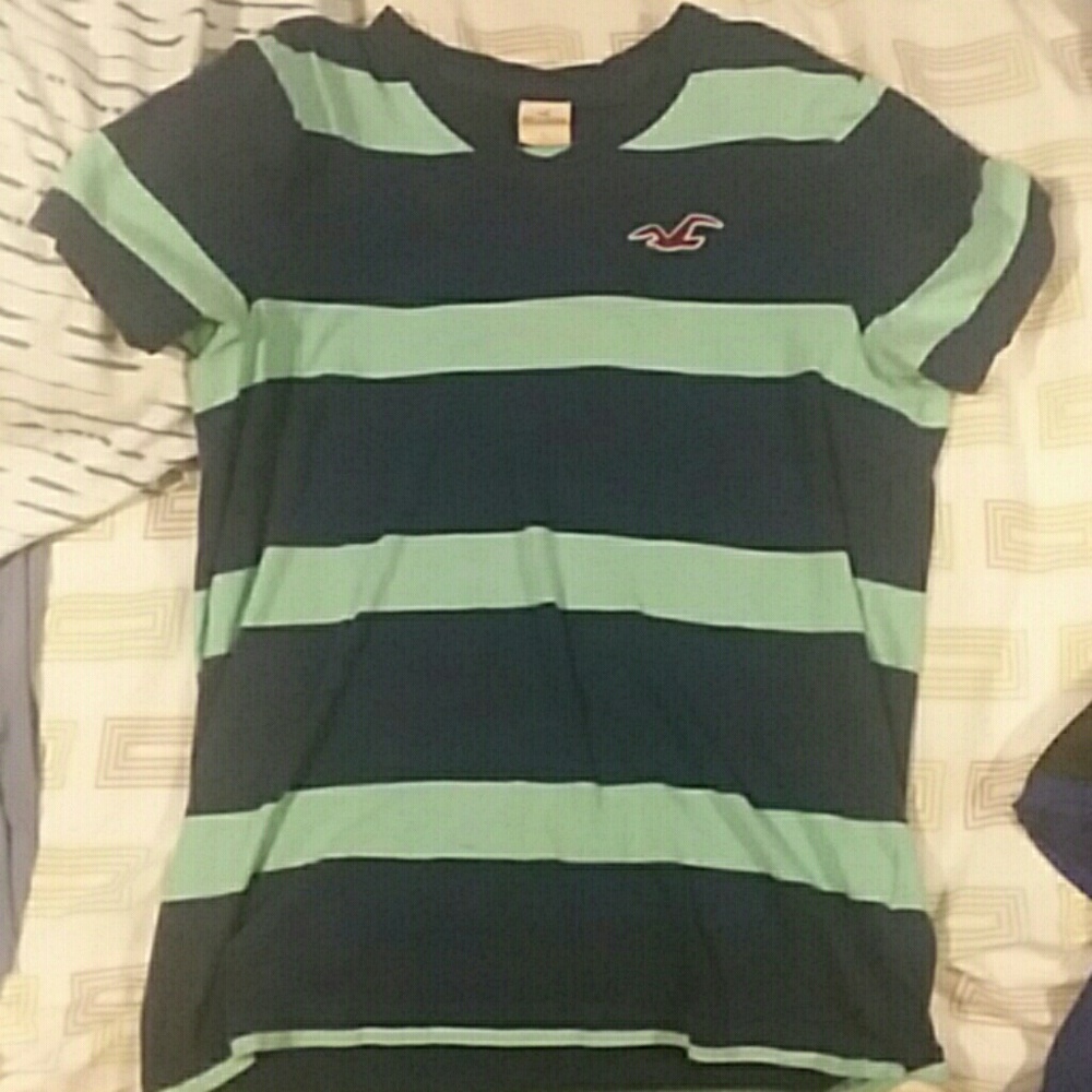Hollister shirt